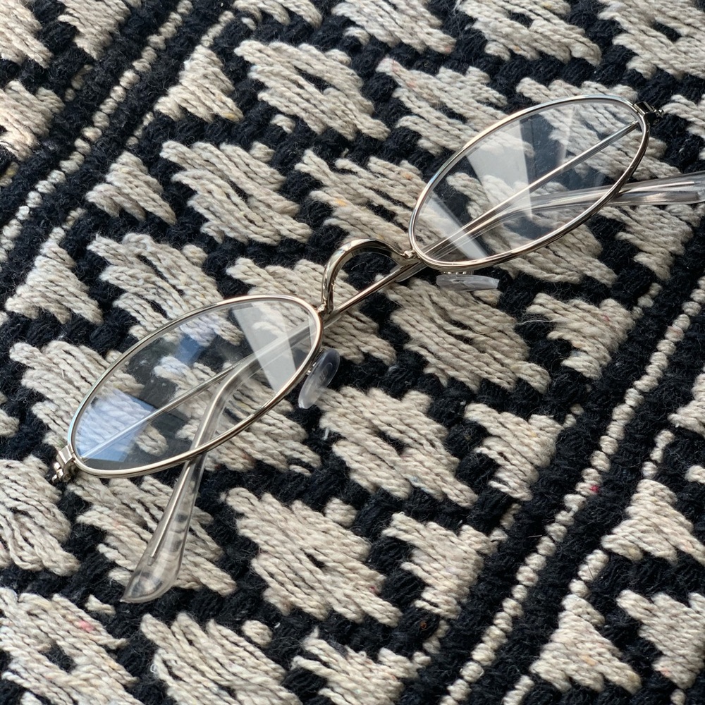 Small frame sunglasses